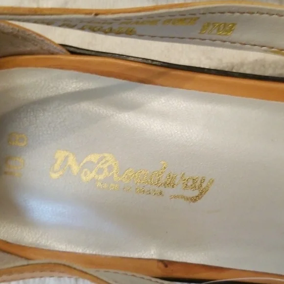 1N Broadway sandals flats open toe leather brown 10B - Picture 2 of 7